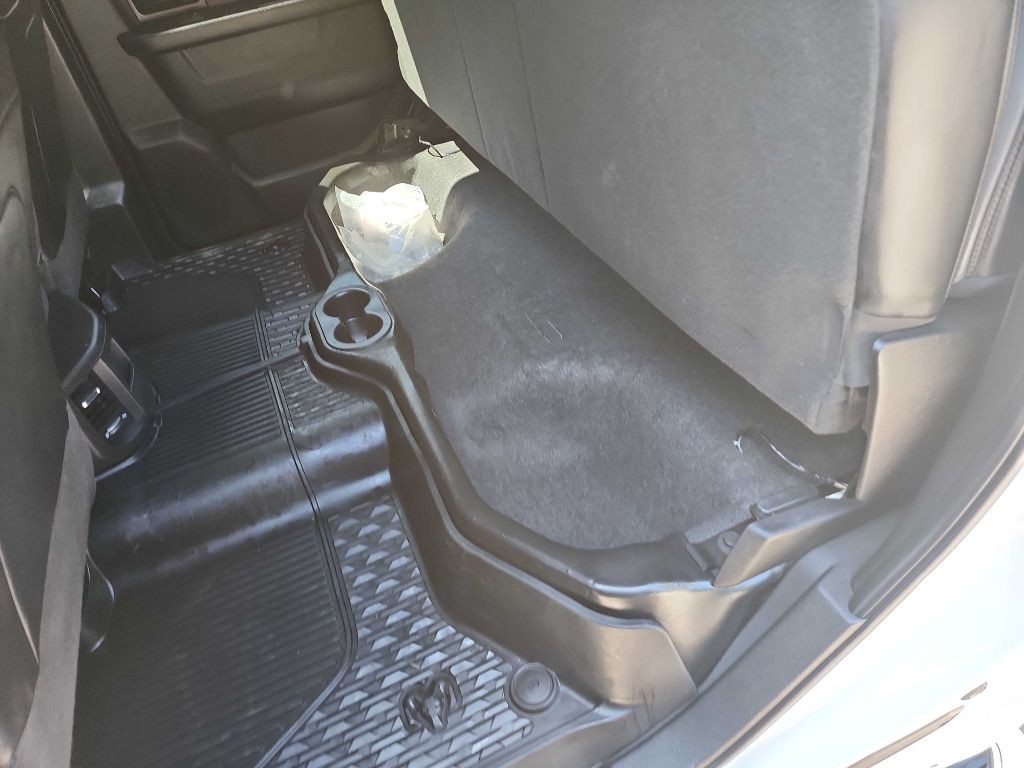 2021 RAM 3500 Image 38