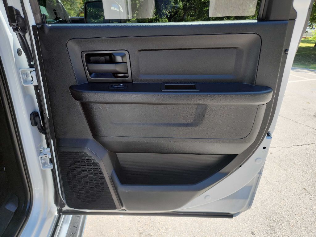 2021 RAM 3500 Image 39