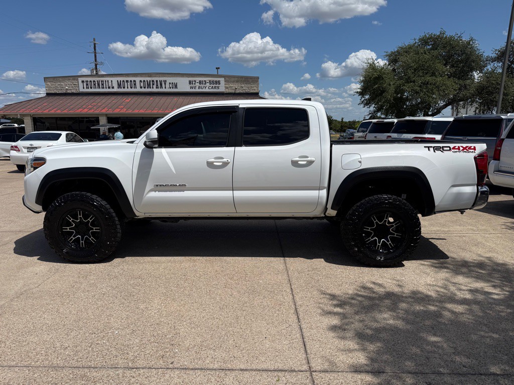 2018 Toyota Tacoma Image 4