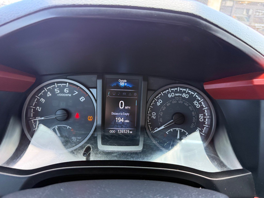 2018 Toyota Tacoma Image 25