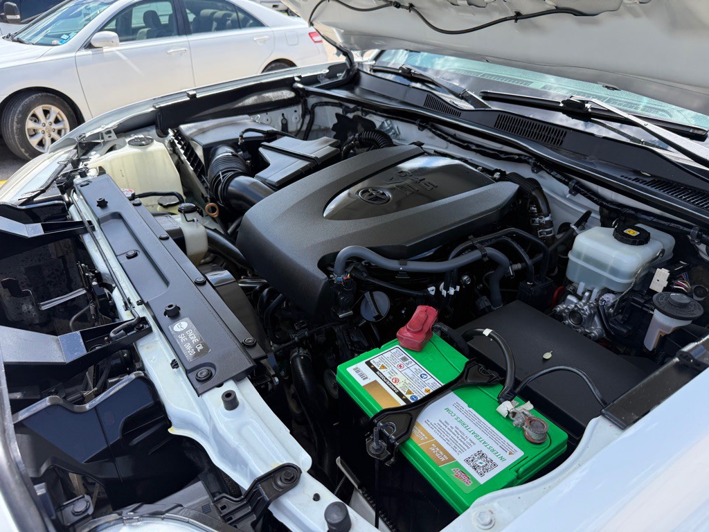 2018 Toyota Tacoma Image 37