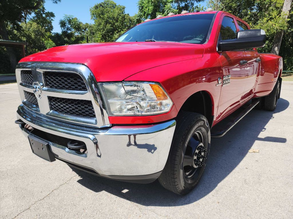 2018 RAM 3500 Image 3