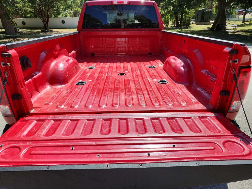 2018 RAM 3500 Image 10