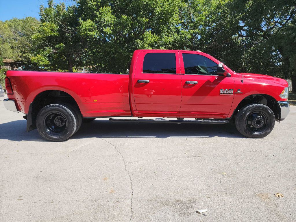 2018 RAM 3500 Image 11