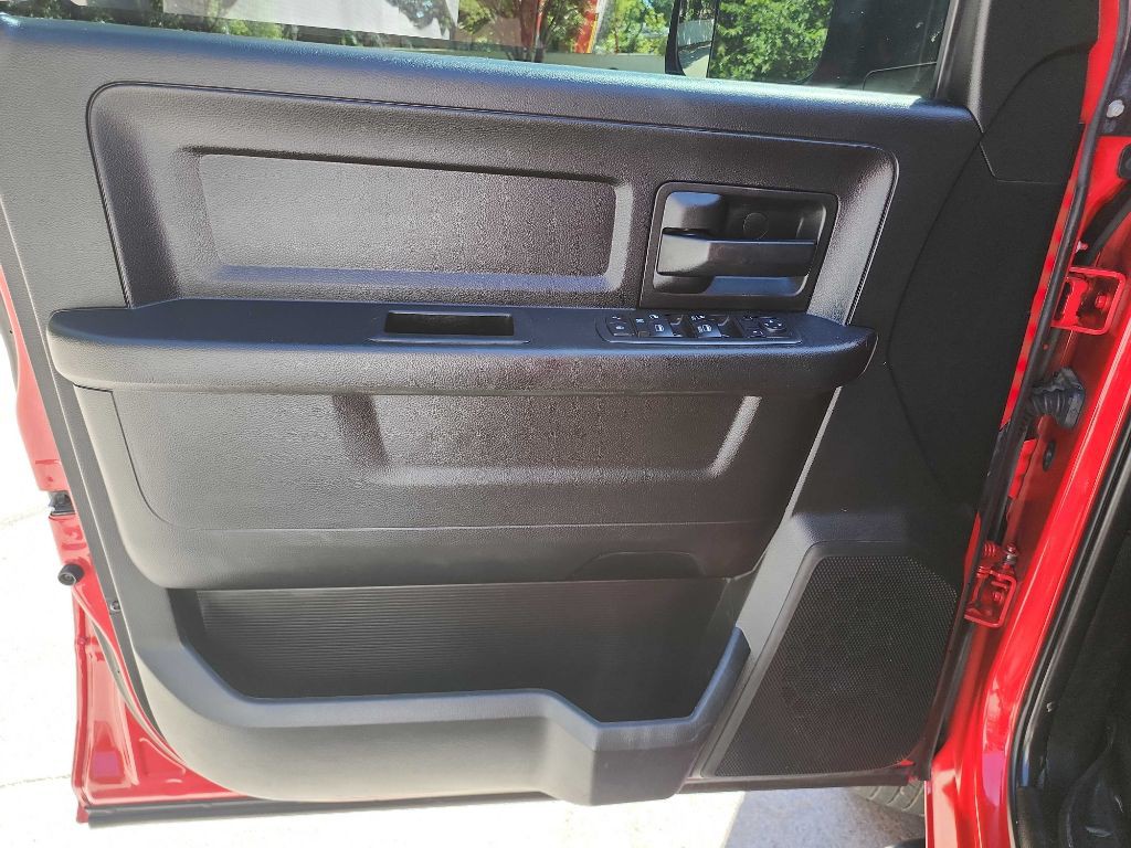 2018 RAM 3500 Image 13