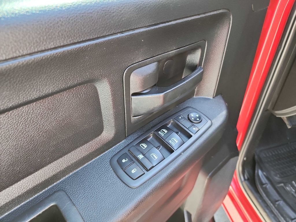 2018 RAM 3500 Image 21