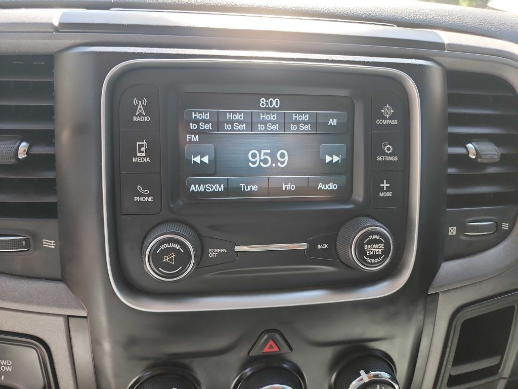 2018 RAM 3500 Image 25