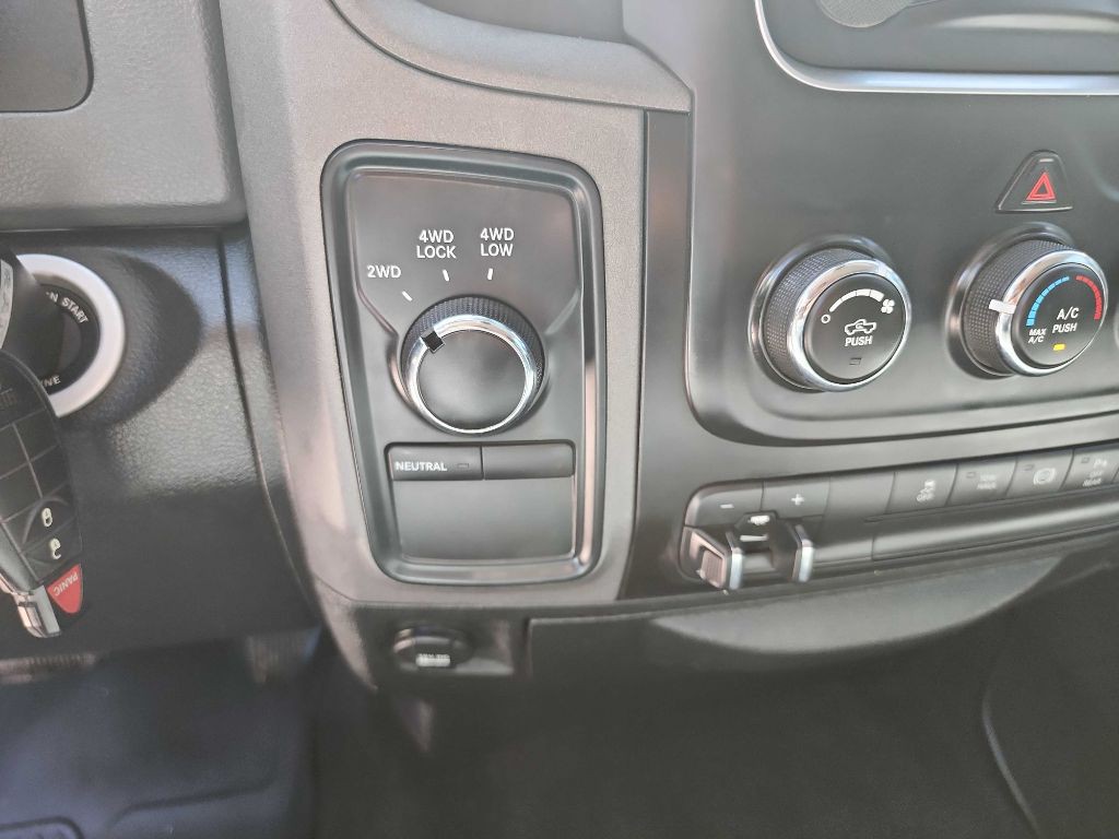 2018 RAM 3500 Image 27