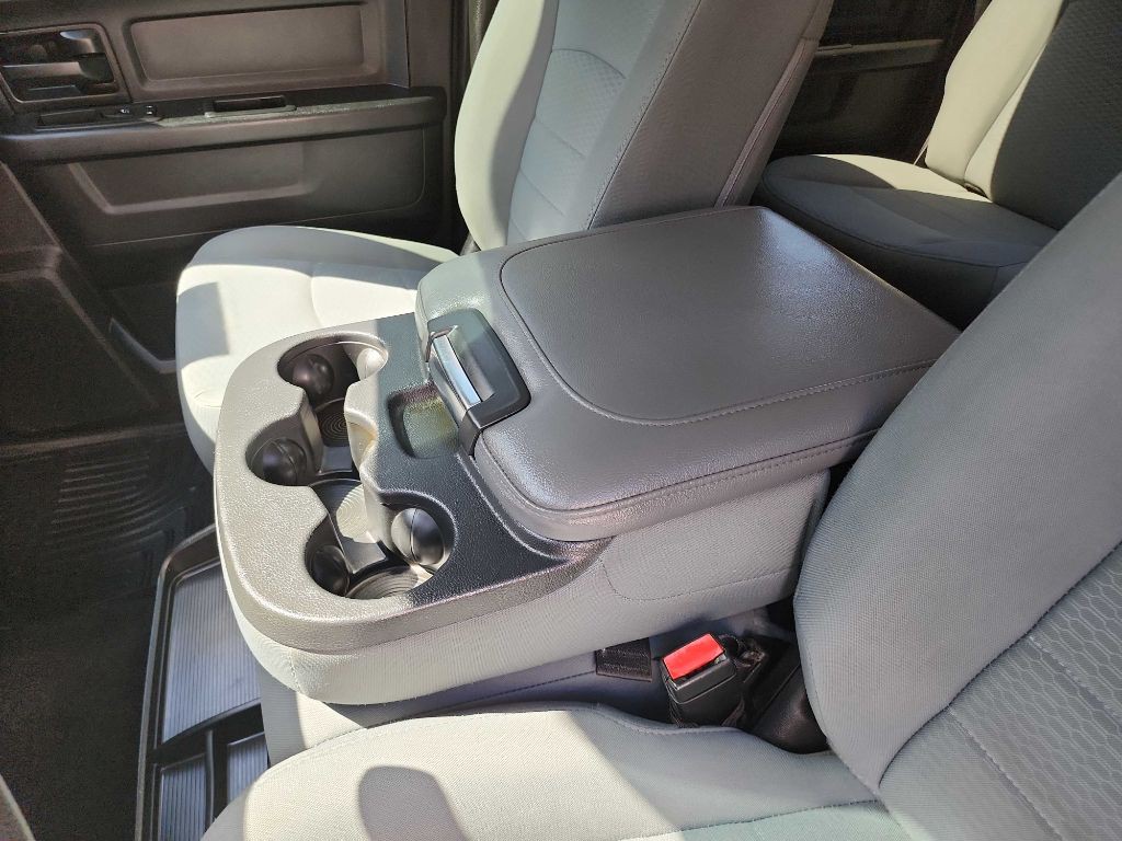 2018 RAM 3500 Image 30