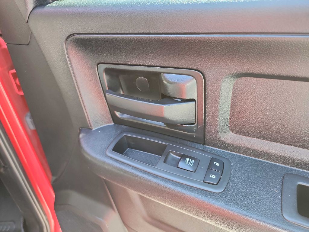 2018 RAM 3500 Image 36