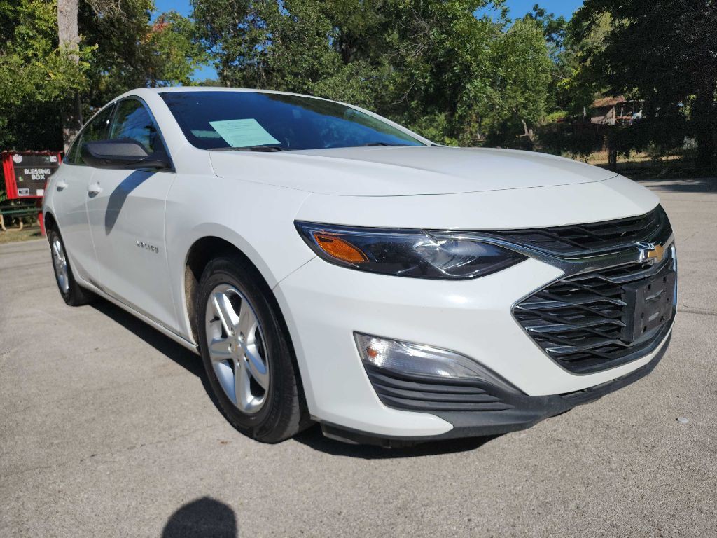 2023 Chevrolet Malibu Image 1