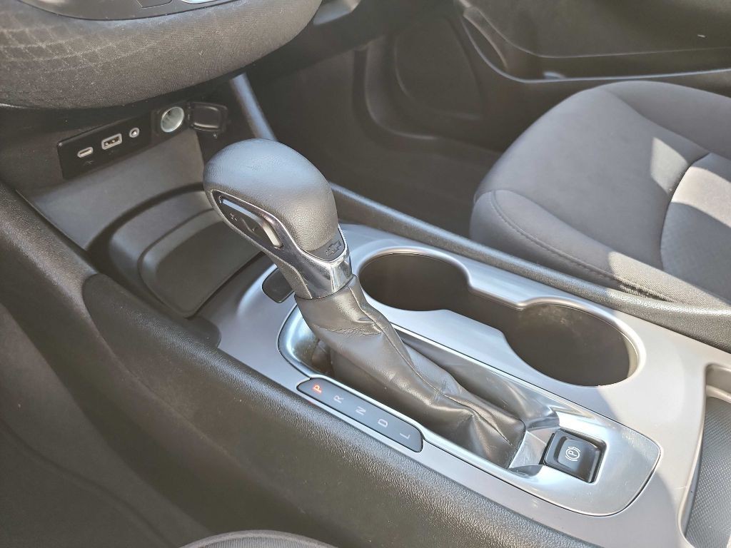 2023 Chevrolet Malibu Image 21