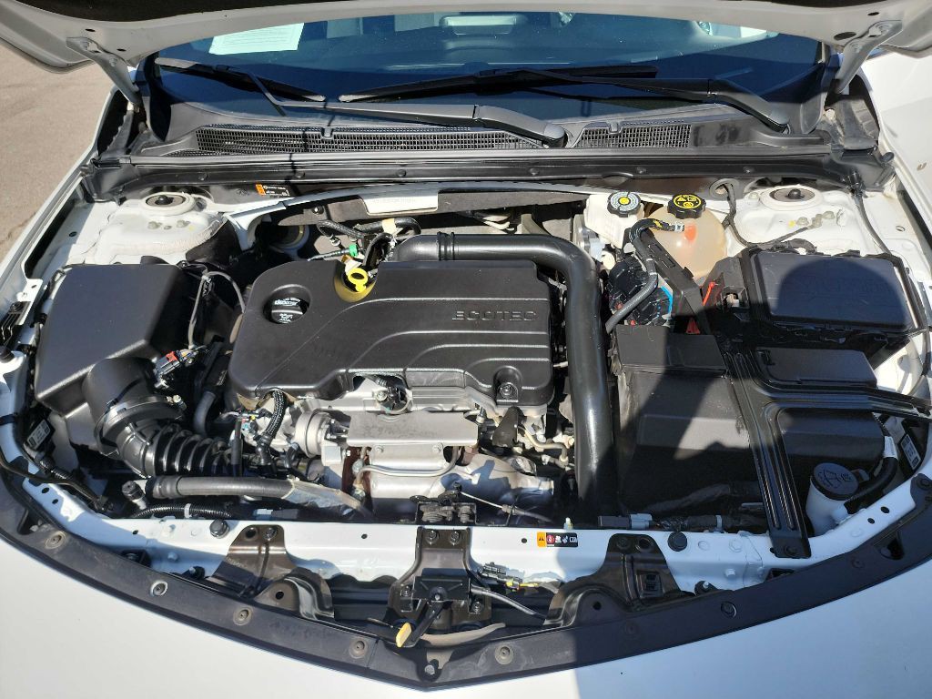 2023 Chevrolet Malibu Image 32
