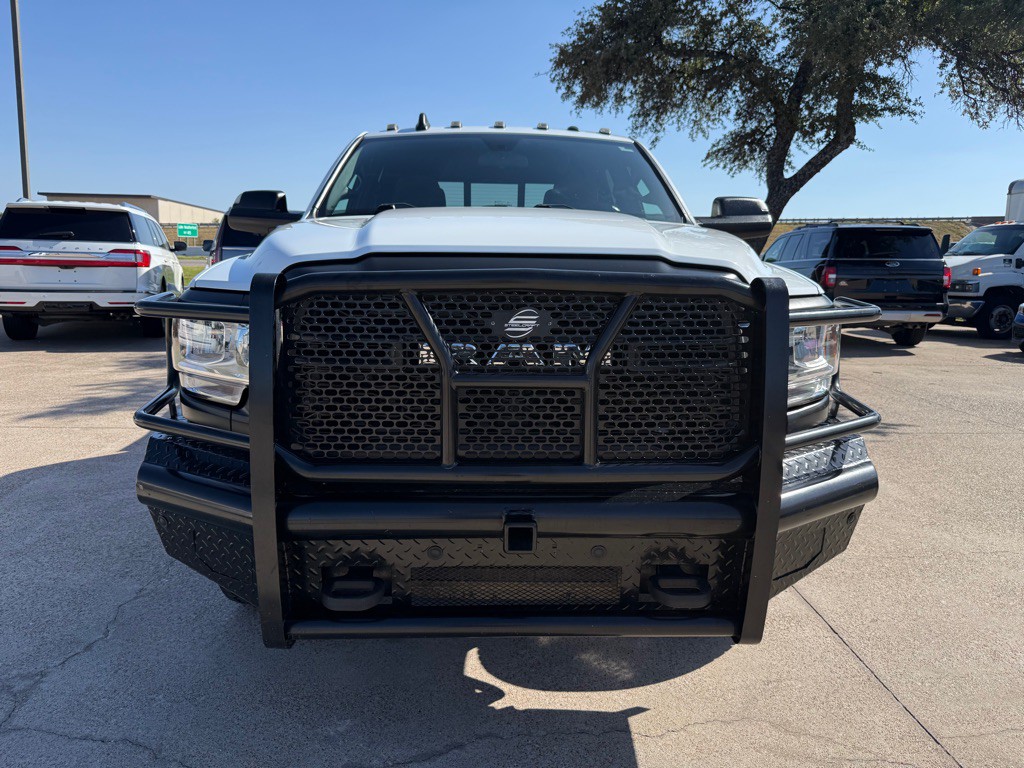 2022 RAM 3500 Image 2