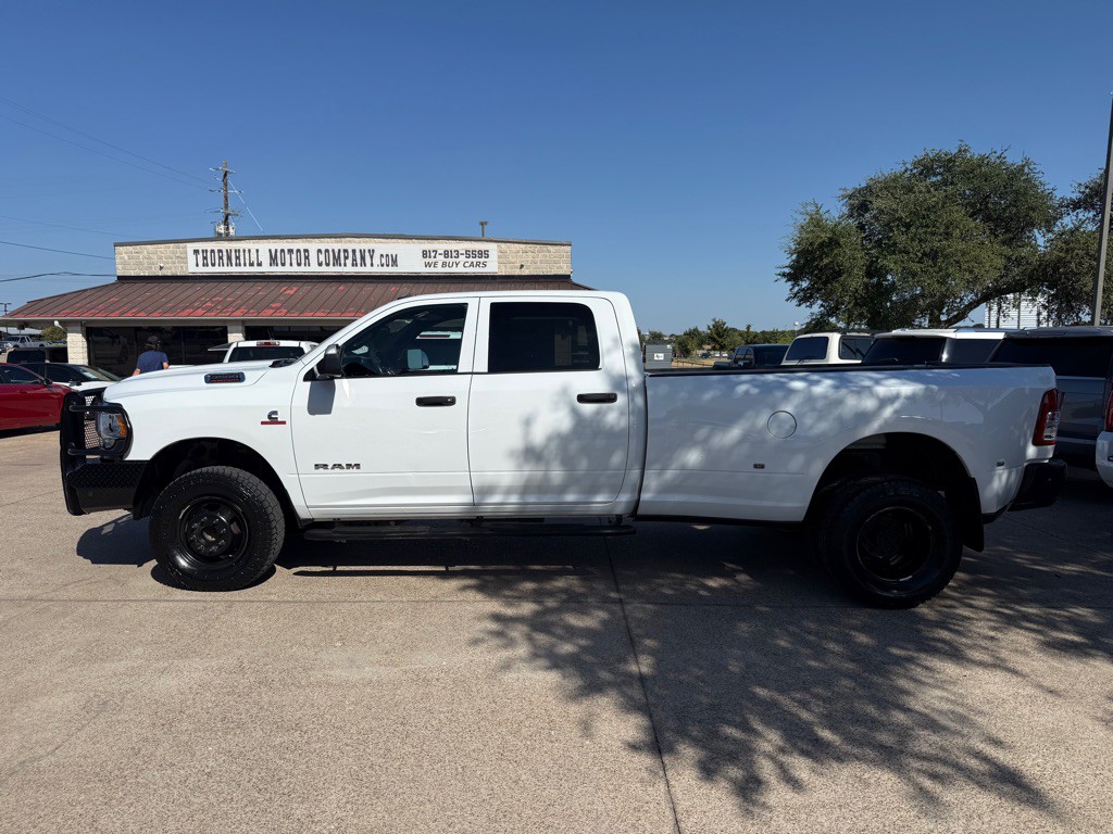 2022 RAM 3500 Image 4