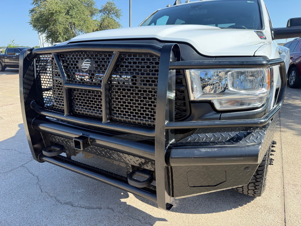 2022 RAM 3500 Image 9