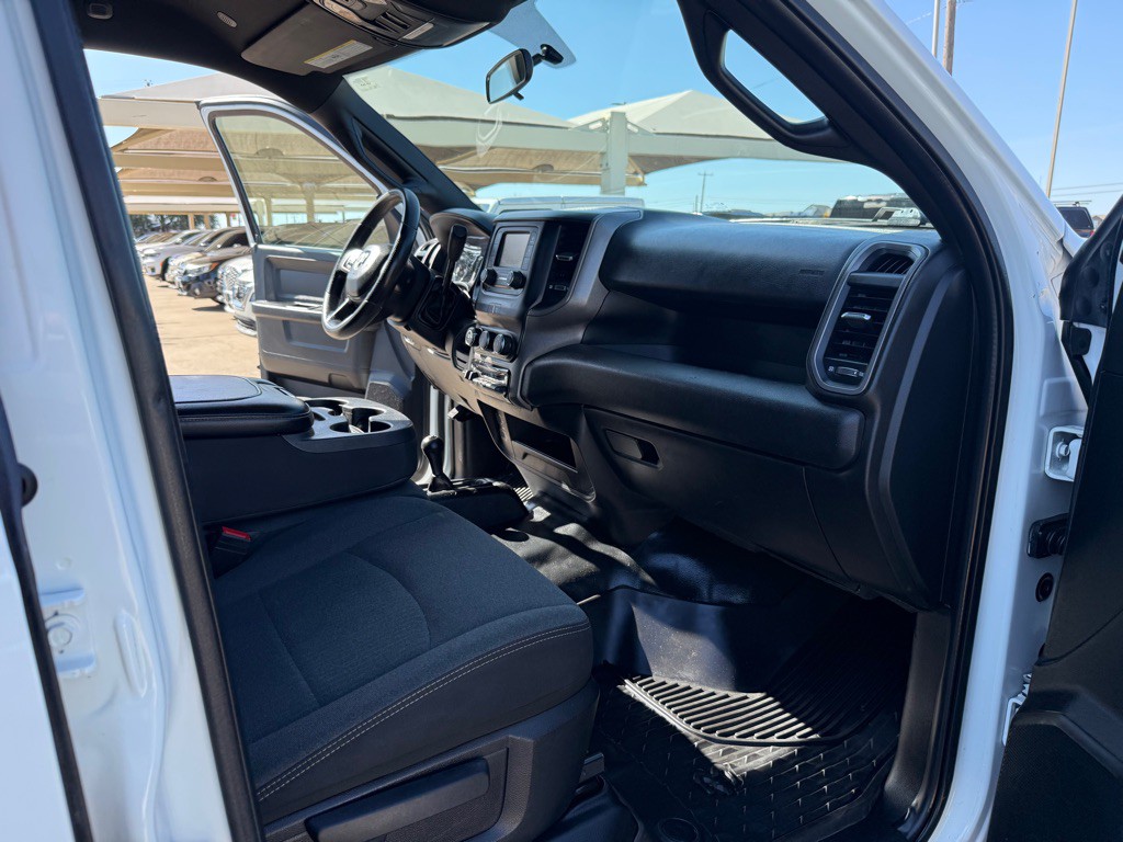2022 RAM 3500 Image 17