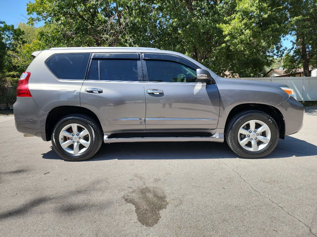 2013 Lexus GX Image 9