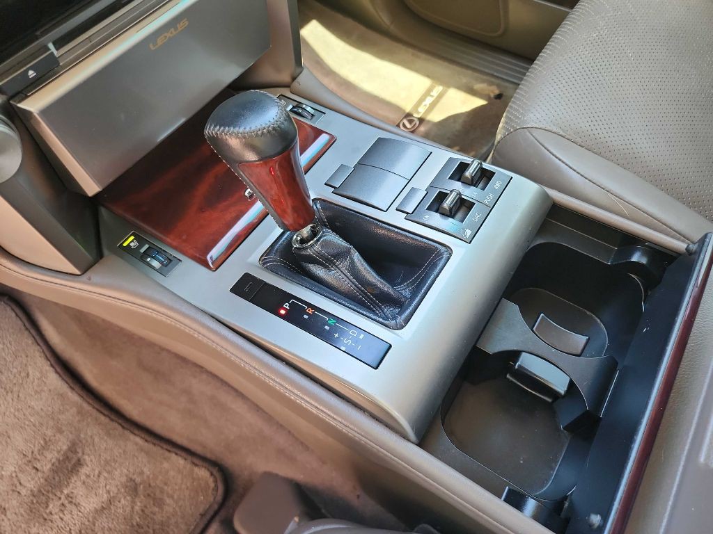 2013 Lexus GX Image 21