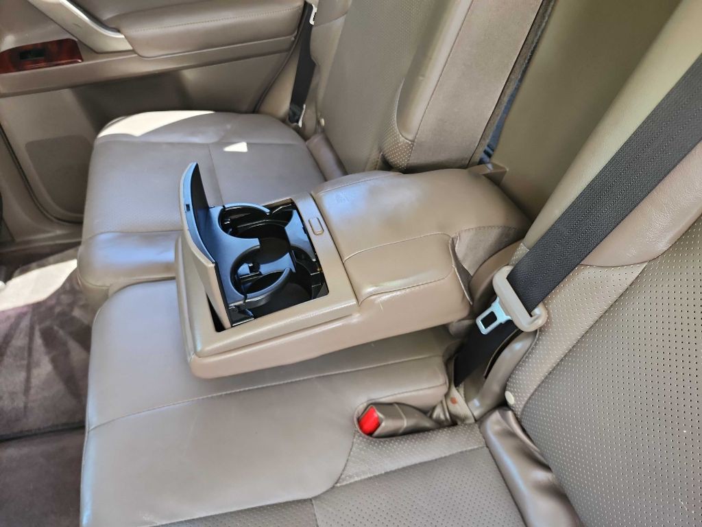 2013 Lexus GX Image 27