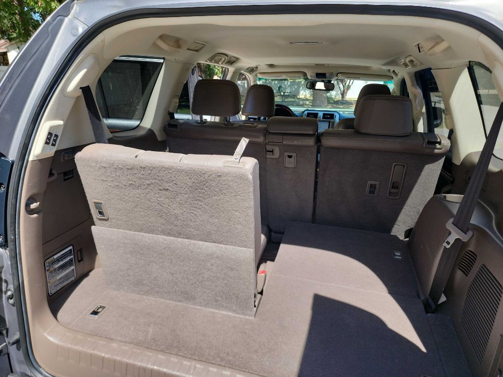 2013 Lexus GX Image 31
