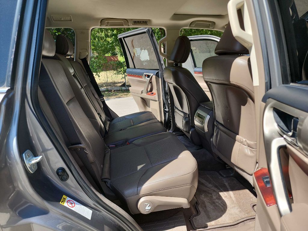 2013 Lexus GX Image 33