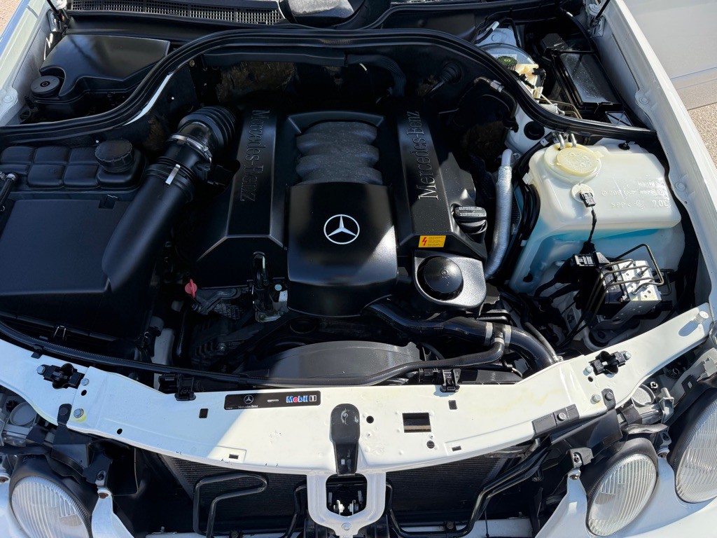 2003 Mercedes-Benz CLK-Class Image 27