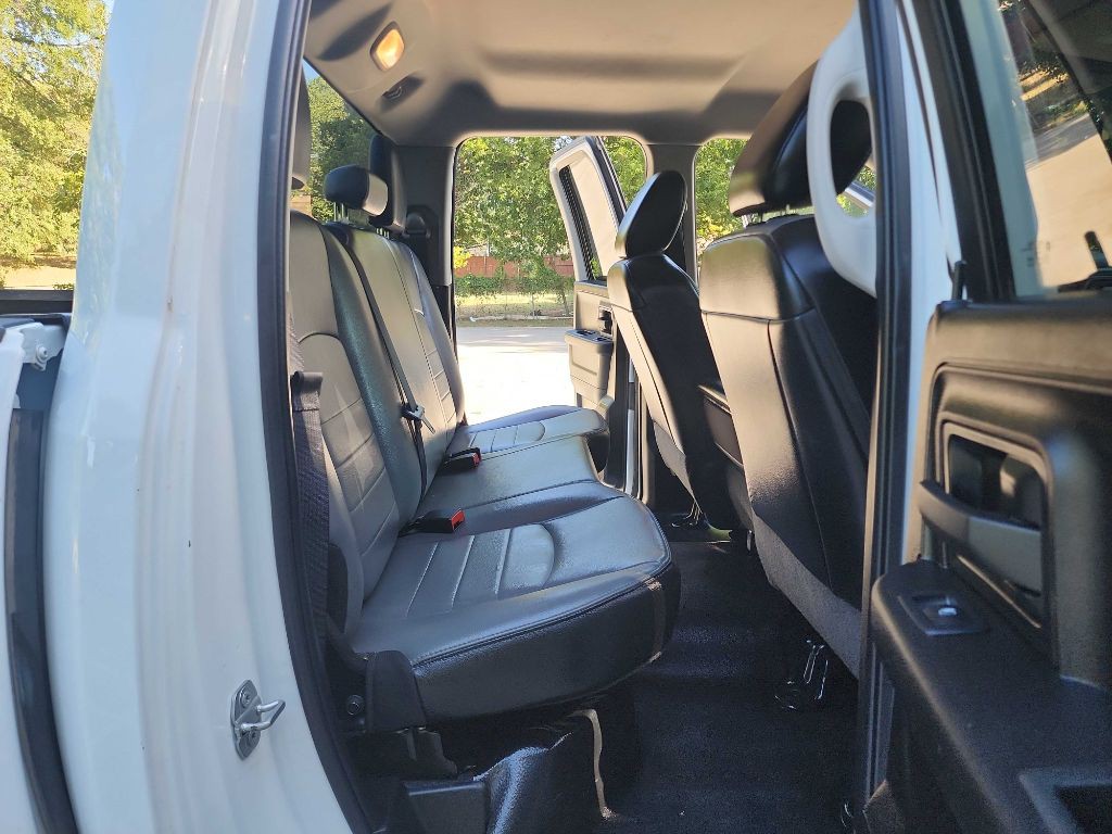 2022 RAM 1500 Image 32