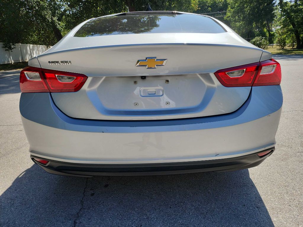 2022 Chevrolet Malibu Image 6