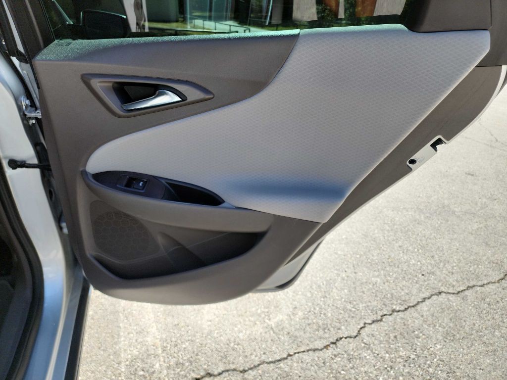 2022 Chevrolet Malibu Image 31