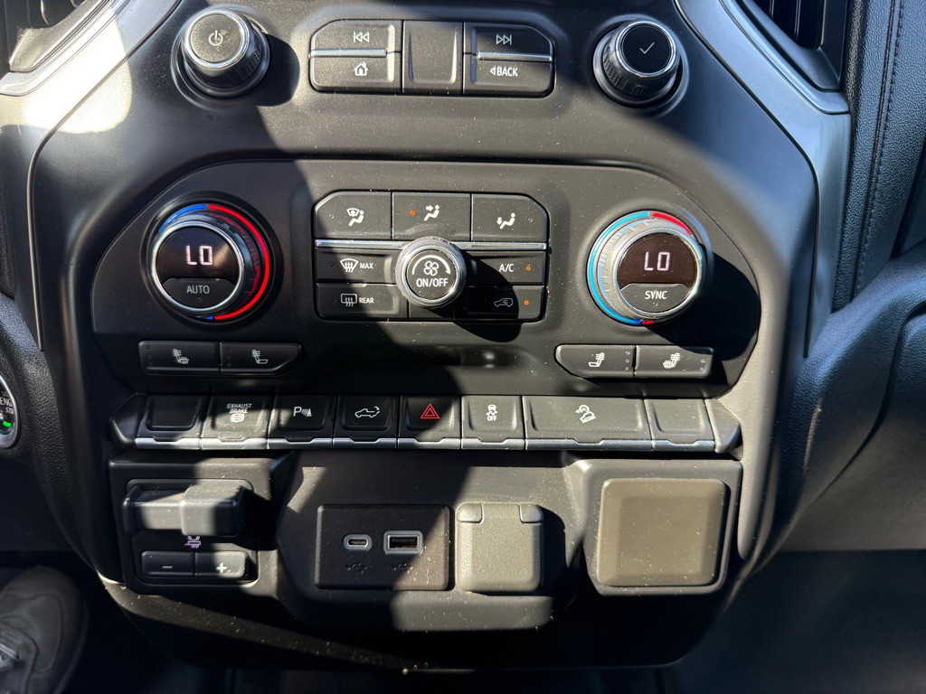 2021 Chevrolet Silverado 1500 Image 32