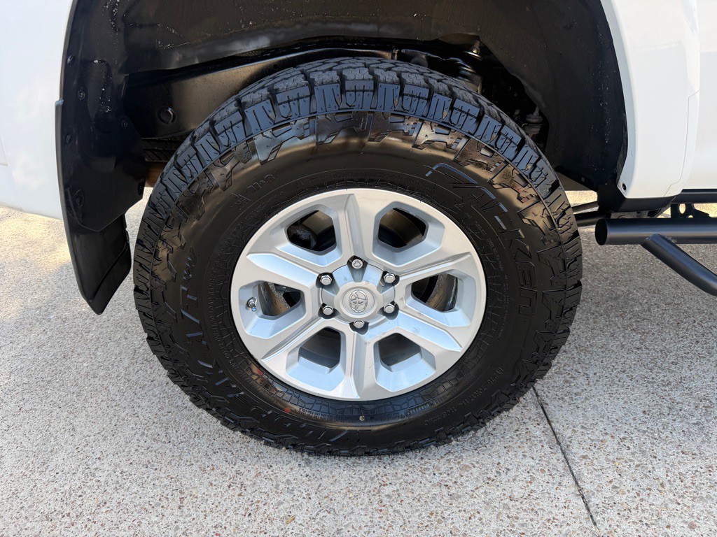 2019 Toyota 4Runner Image 15