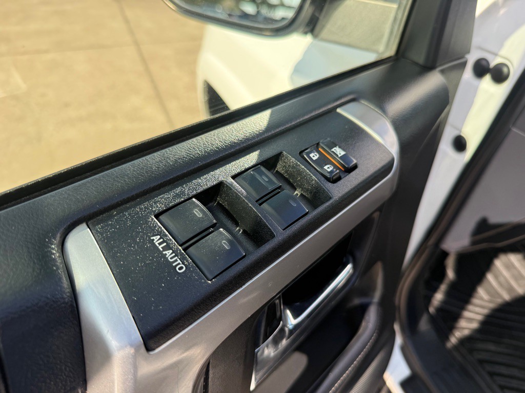 2019 Toyota 4Runner Image 23