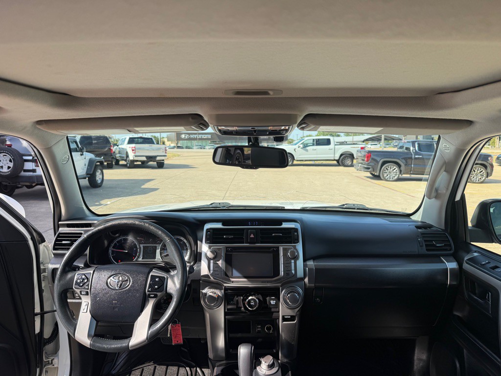 2019 Toyota 4Runner Image 25