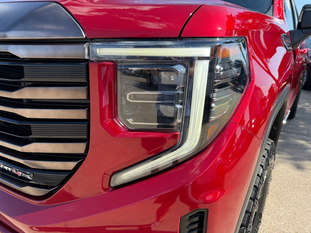 2022 GMC Sierra Image 13