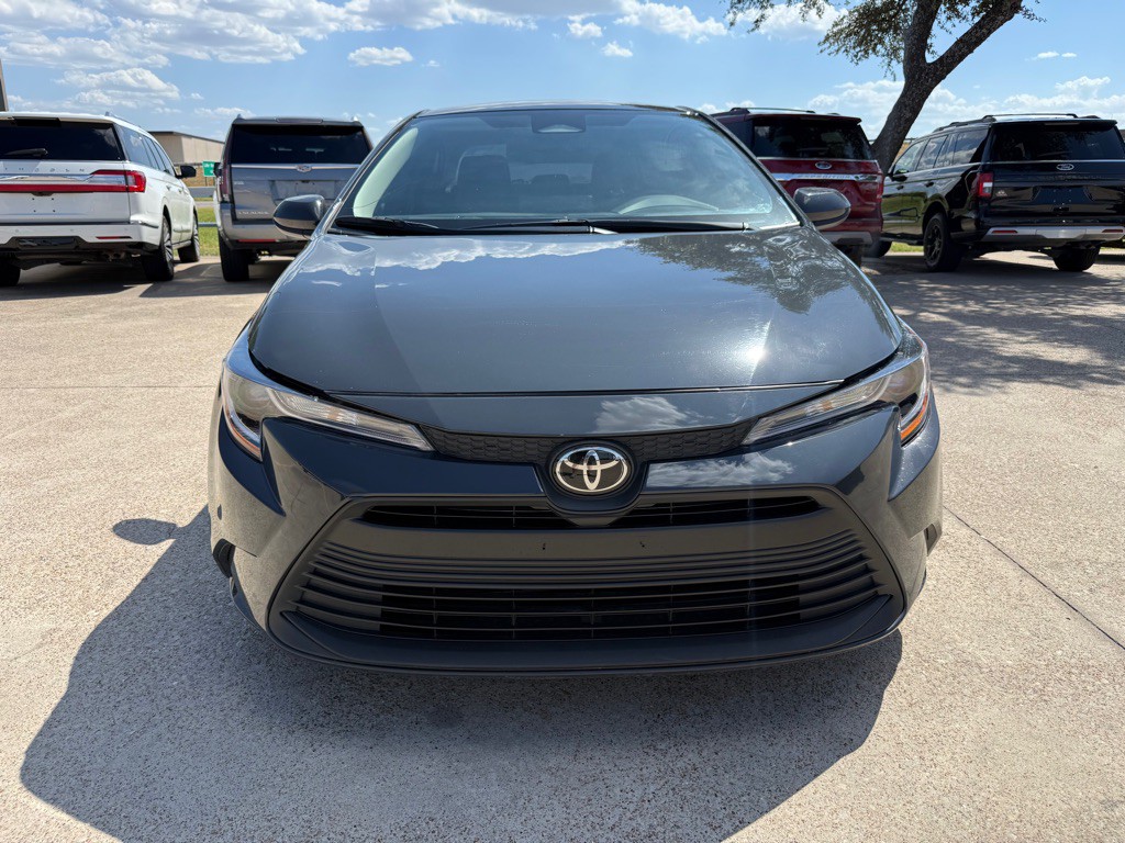 2026 Toyota Corolla Image 2