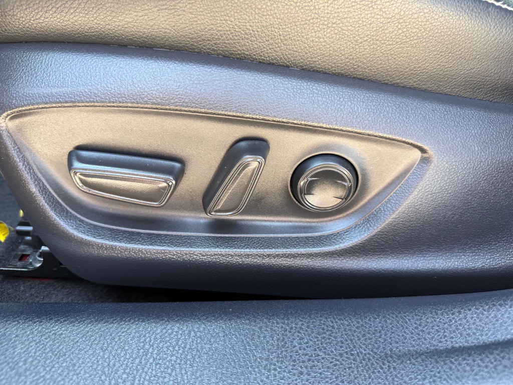 2022 Toyota Camry Image 19