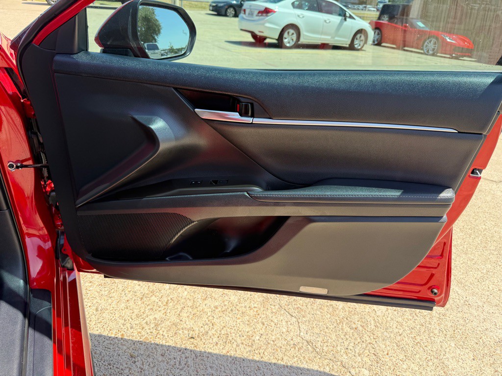 2022 Toyota Camry Image 25
