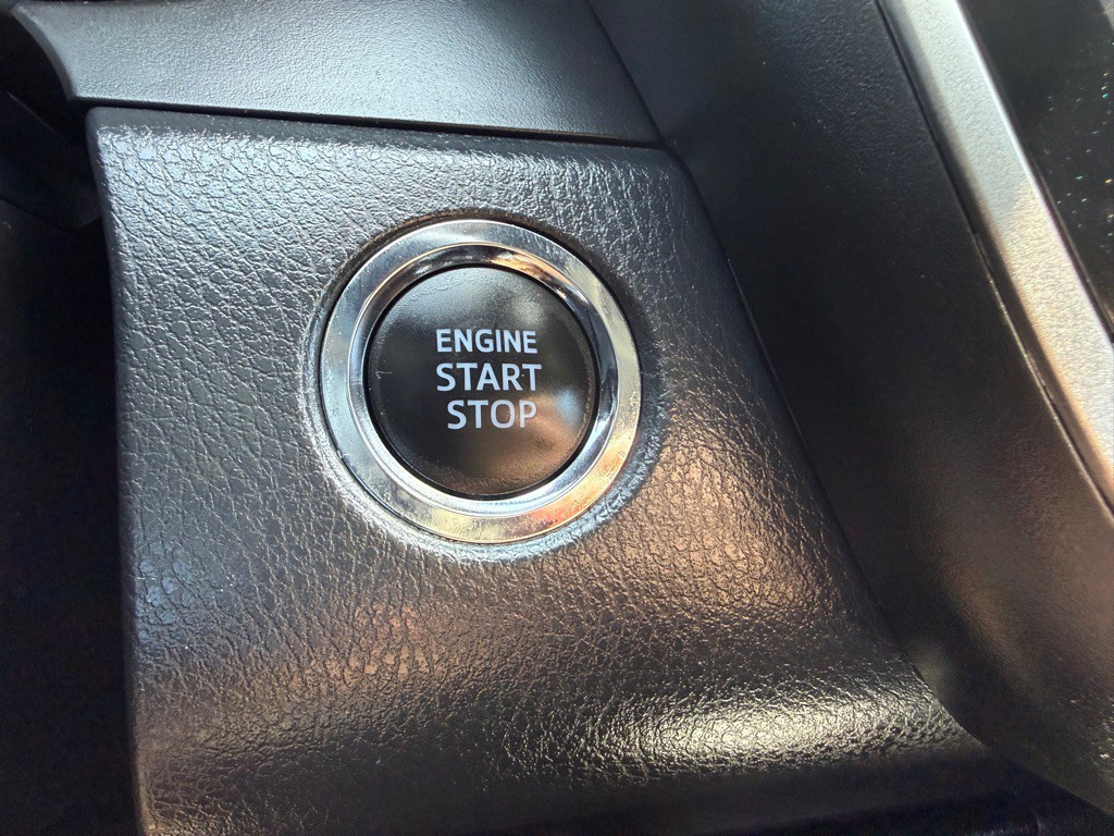 2022 Toyota Camry Image 32