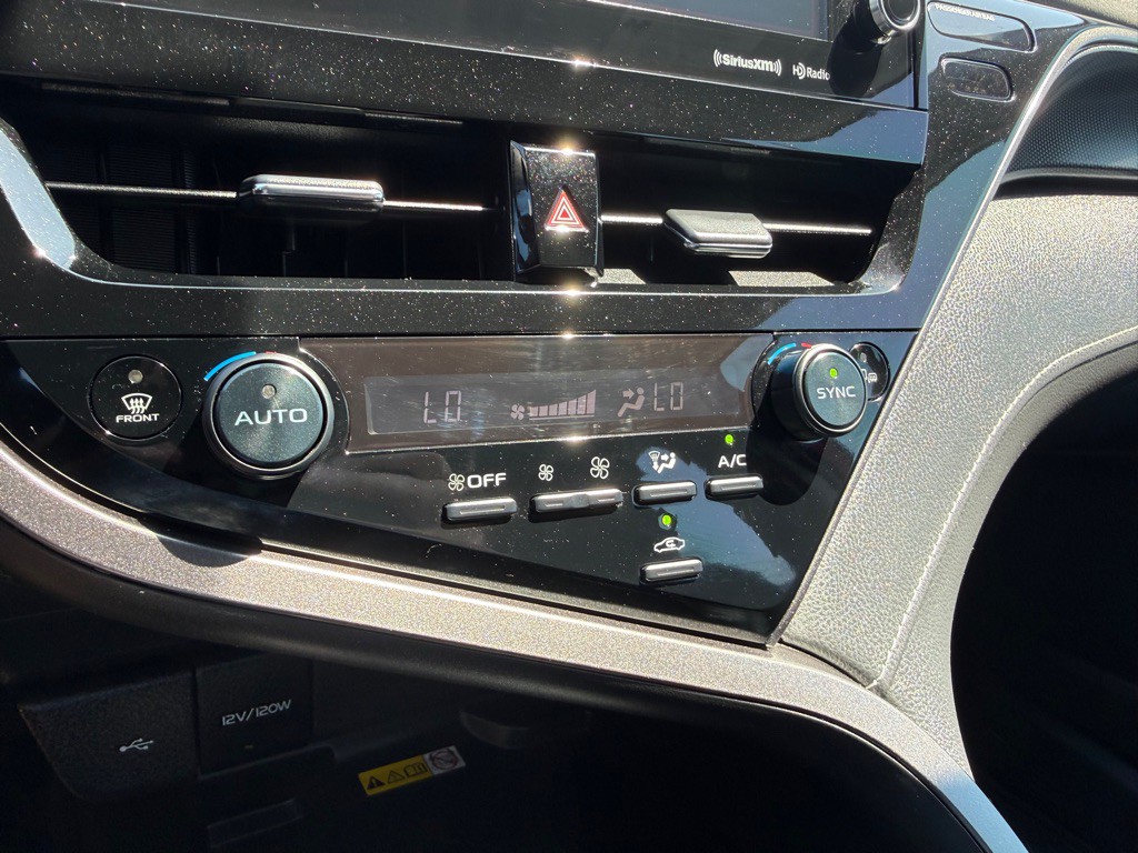 2022 Toyota Camry Image 33