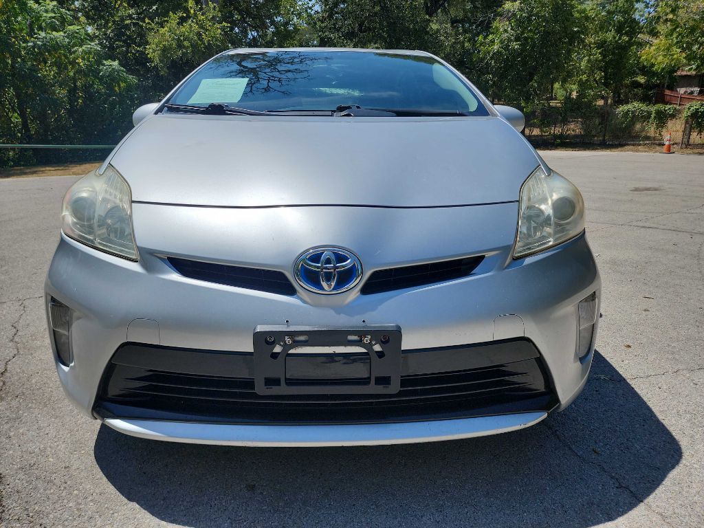 2012 Toyota Prius Image 2