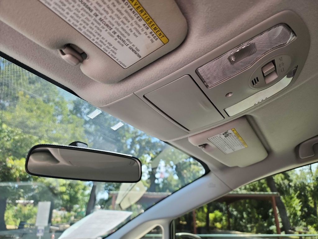 2012 Toyota Prius Image 16