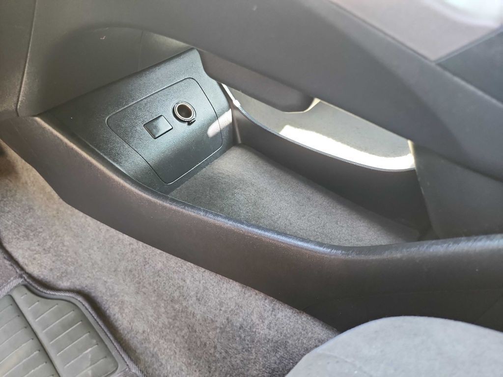 2012 Toyota Prius Image 18