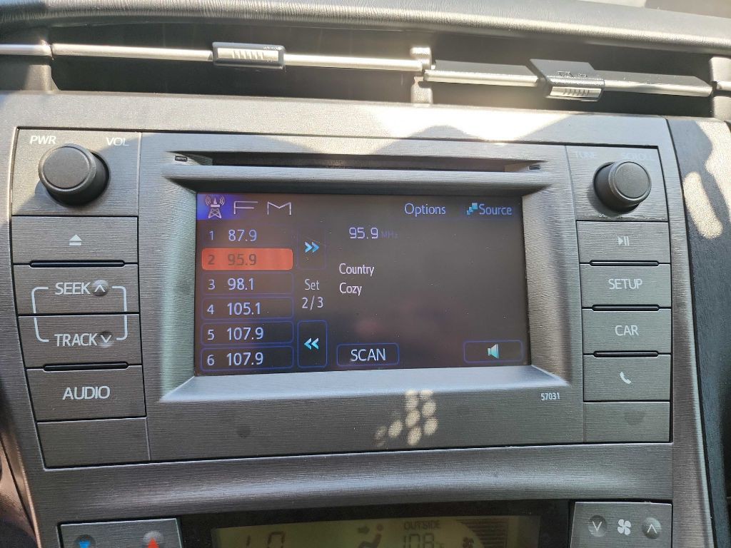 2012 Toyota Prius Image 19