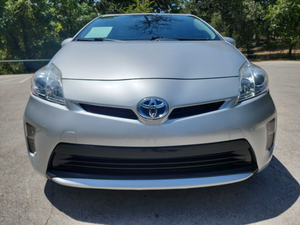 2012 Toyota Prius Image 2