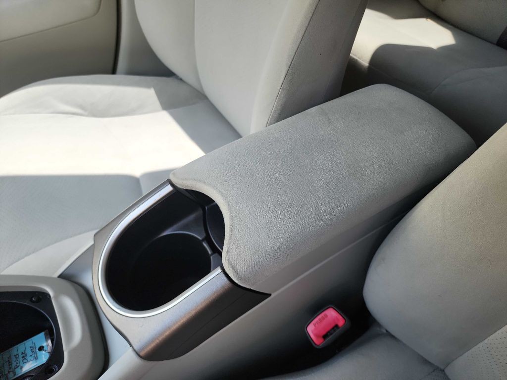 2012 Toyota Prius Image 22