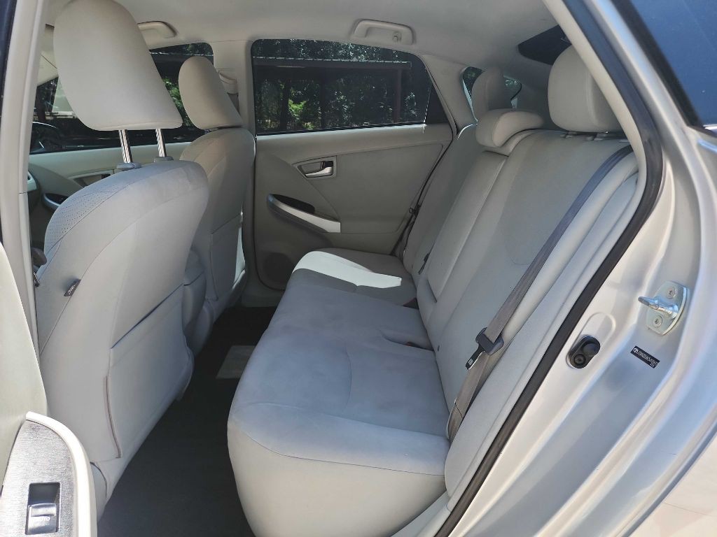 2012 Toyota Prius Image 23