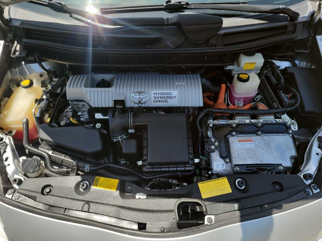 2012 Toyota Prius Image 33