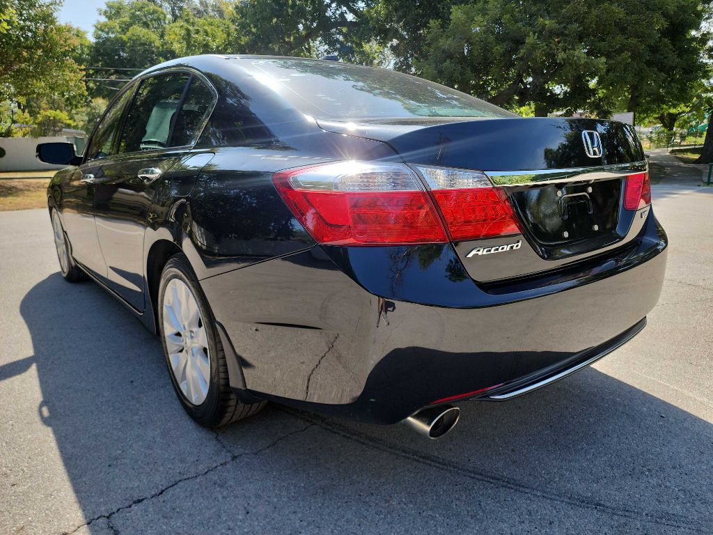 2015 Honda Accord Image 5