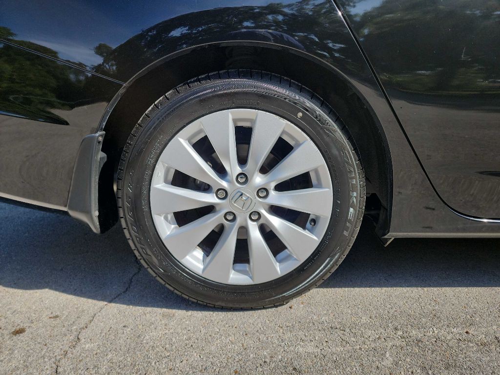 2015 Honda Accord Image 7